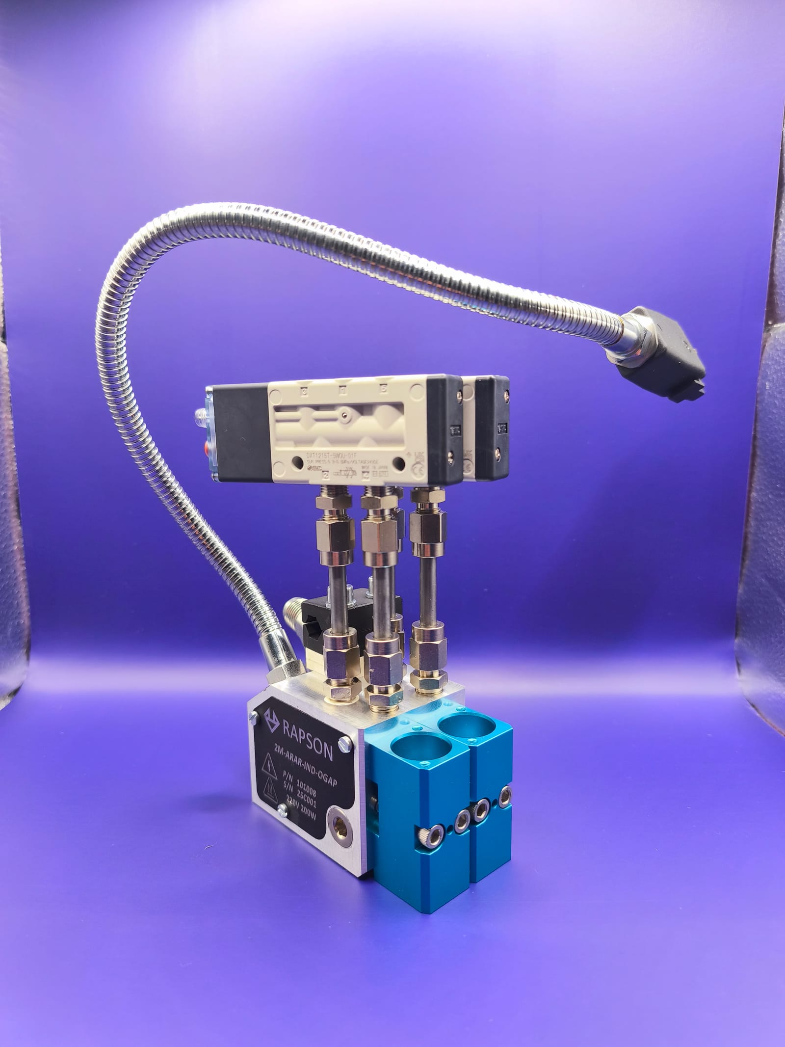 Aplicador hotmelt Nordson em linha de produção